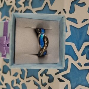 Elegant Blue and Silver Women's Ring